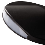 Zwarte ronde trapverlichting met matte diffuser in detail close-up.