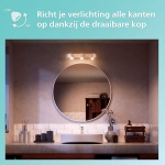 Witte plafondspot met drie lichtpunten boven ronde badkamerspiegel