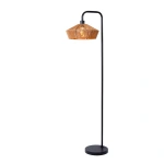 Vloerlamp met zwart metalen voet en rotan kap in naturel kleur