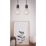 sfeerbeeld twee lampen aan: SPL E27 Fila Peerlamp 4W Flame Helder Dimbaar