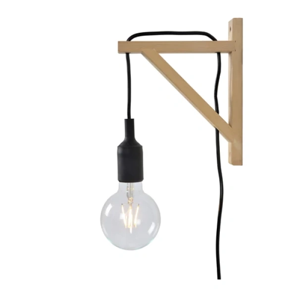 Houten wandlamp met zwarte fitting en zichtbaar snoer