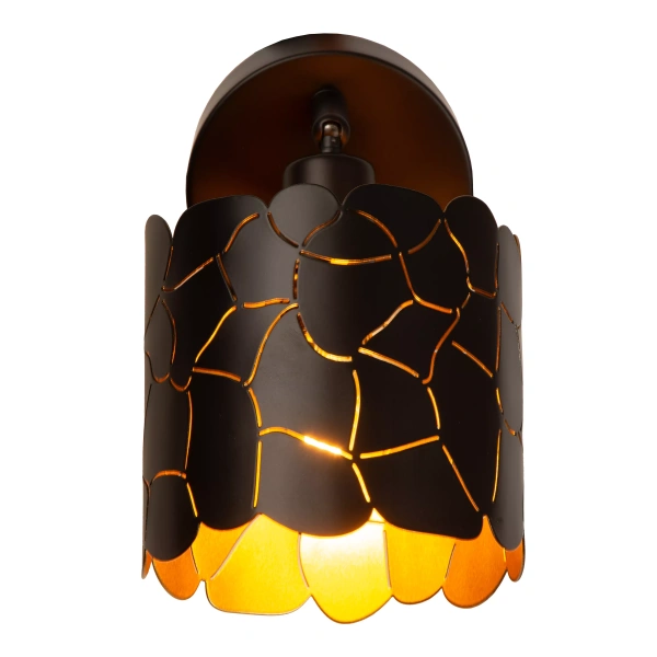 Wandlamp zwart met goudkleurige binnenzijde en uitgesneden bloemmotief