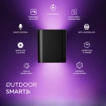 Zwarte ovale smart wandlamp met RGB en CCT licht in paarse gloed