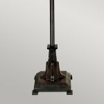 Vloerlamp bronskleurige voet met strakke geometrische vorm Quoizel