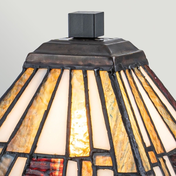 Tafellamp Tiffany klein brons met glas-in-lood kap in warme tinten