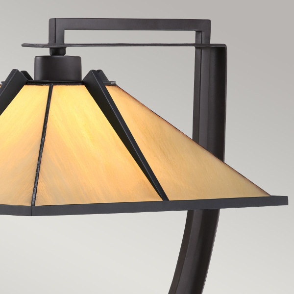 Tafellamp brons met glas-in-lood kap in warme ambertint