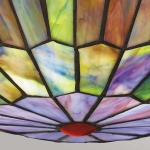 Plafondlamp Tiffany glas-in-lood kap in paarsgroene tinten met bronzen details