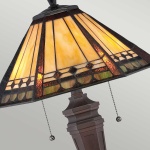 Tafellamp met glas-in-lood kap in amber en bruin tinten