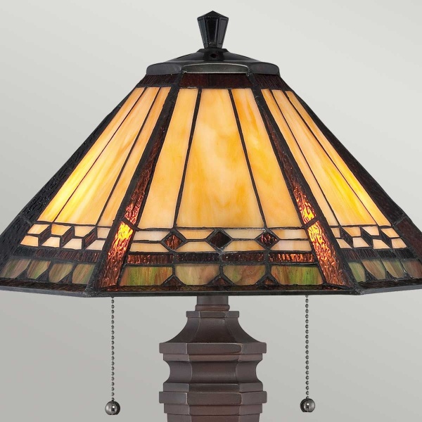 Tafellamp met glas-in-lood kap in amber en bruin tinten